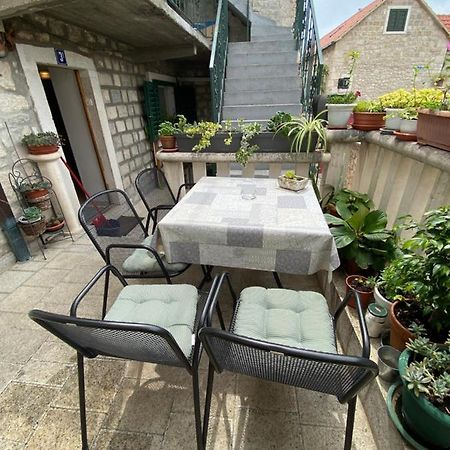 Appartamento Apartman Rose Makarska Esterno foto