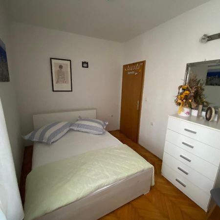 Appartamento Apartman Rose Makarska Esterno foto