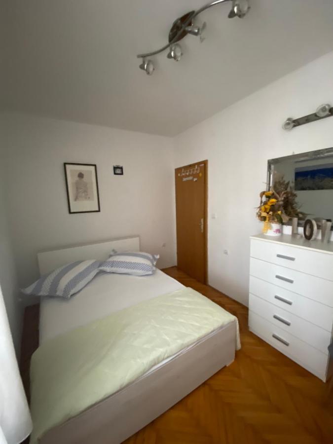 Appartamento Apartman Rose Makarska Esterno foto
